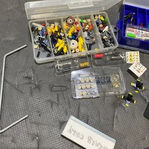 Bunch of tech deck stuff